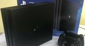 PlayStation 4 + 2 Controller + 15 Giochi