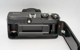 HASSELBLAD XPAN II + EXTRA LENS