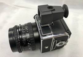  Hasselblad 905SWC + 38mm f/4.5 Biogon + A12 3200 €