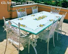 TAVOLI IN PIETRA LAVICA DECORATI A MANO IN CAMPANIA E IN TUTTA ITALIA