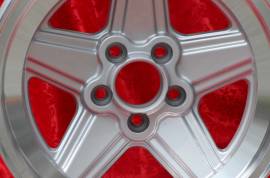2 pz. cerchi Mercedes Penta 9x16 ET12 107 108 109 