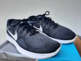 NIKE FREE RUN 2 Scarpa originale  running EU 43 US 9.5 .