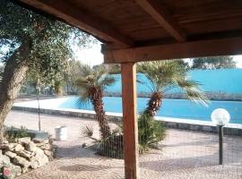 Villa Piticino con Piscina vicino mare Campomarino