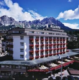 QUOTA DI COMPROPRIETÀ SUITE IN HOTEL ALASKA – CORTINA D’AMPEZZO