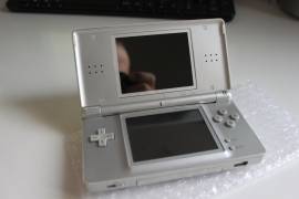 Console portatile Nintendo DSL DS LITE rigenerata da collezione entra e scegli