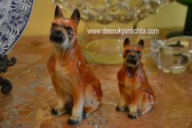 Coppia di statuine vintage anni 60 di cani boxer