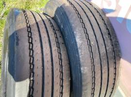 N.2 PNEUMATICI ANTERIORI MICHELIN 315/70 R.22.5 