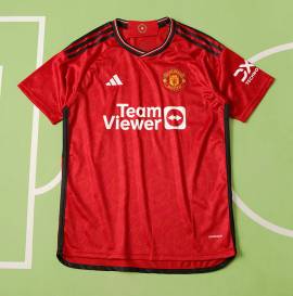 Manchester United maglia 2023