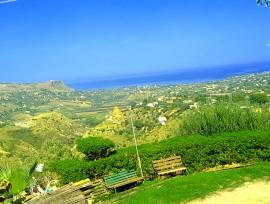 2 RUSTICI IN PIETRA SOPPALCABILI CON TERRENO VISTA MARE