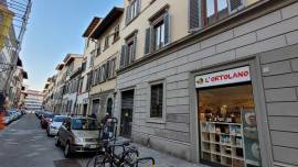 Affitto Vendita Fondo Commerciale Pressi San Marco Centro storico Firenze