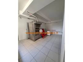 Locale commerciale di 100 mq in Via Casal Bianco, Settecamini