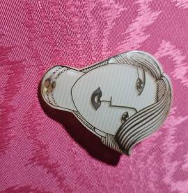 Léa Stein Paris spilla vintage , in acetato di celluloide laminato . Mai indossata marchio visibile 