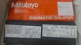 Calibro digitale Mitutoyo LCD nuovo scala 0-300 mm