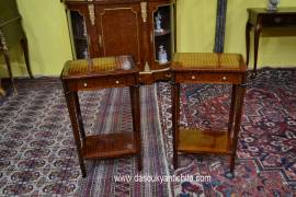 Coppia di tavolini stile Luigi XVI a scacchiera