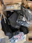 Lotto unico costituito da materiale vario per ottica e foto