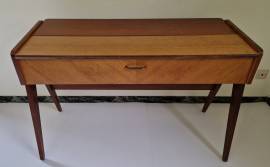 SINGER MAGLIABELLA – Macchina per maglieria vintage con mobile in legno