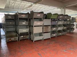 Circa n. 265 cassoni in ferro a bocca di lupo