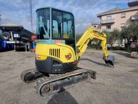 Miniescavatore usato YANMAR VIO30