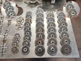 PIASTRE E LAME PER TRITACARNE USATE PIASTRE E LAME PER TRITACARNE USATE