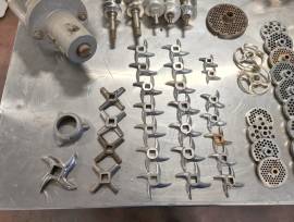 PIASTRE E LAME PER TRITACARNE USATE PIASTRE E LAME PER TRITACARNE USATE