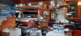 BAR  CAFFETTERIA  -  APERITIVI   CON   CUCINA   A CESANO BOSCONE  NEGOZIO   DI 100  MQ. OLTRE  DEHOR