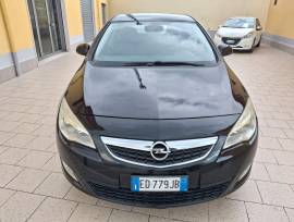 Opel Astra 1.7 Cdti Cosmo 5p