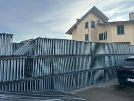 Ponteggi, attrezzature da cantiere e pannelli