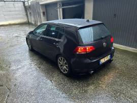 Autovettura Volkswagen Golf