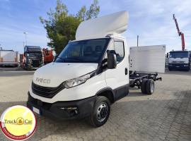 RIF.1318 IVECO DAILY 35C14–2025–TELAIO CON SPONDA CARICATRICE A BATTENTE ANTEO DA 8 Q.LI – EURO 6