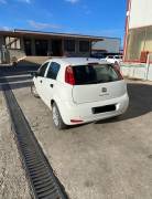 Autocarro Fiat Punto (3)