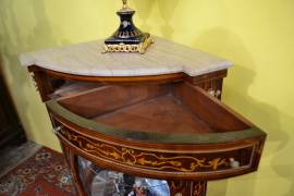 Coppia di servanti angoliere intarsiate stile Napoleone III