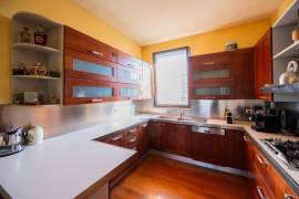 Incantevole Casale Indipendente con giardino. Il Rifugio Perfetto a Due Passi Dalla Città Fidenza