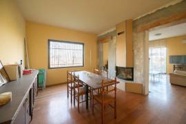 Incantevole Casale Indipendente con giardino. Il Rifugio Perfetto a Due Passi Dalla Città Fidenza