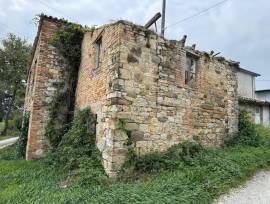 Rustico indipendente con giardino e terreno – Vista panoramica