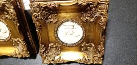 Sculture dell'800 con cornice in legno dorato intagliato