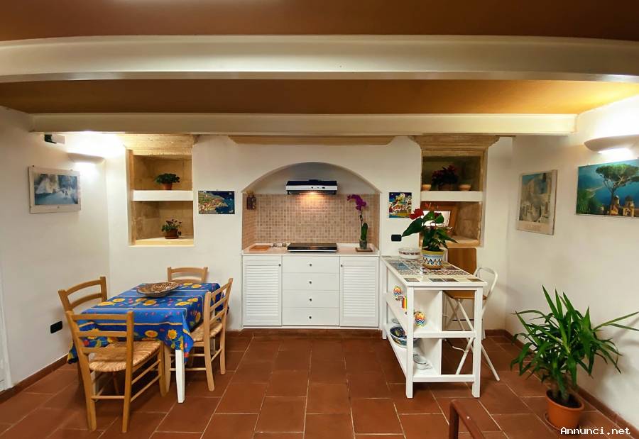 Open Space Di Pregio Indipendente E Arredato Nel Borgo Antico Di 