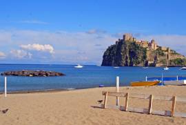 Ischia Appartamento per vacanze con bel terrazzo in villa