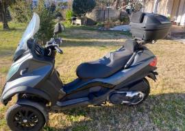 Vendo il mio scooter Piaggio MP3 500 anno 2012