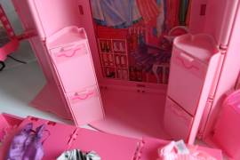 CASA BAMBOLE ARMADIO VALIGIA BARBIE MATTEL VINTAGE 1989