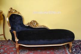 Dormeuse dorata stile Luigi XV in velluto nero 