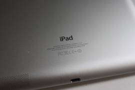 Apple iPad 4^ generazione Wi-Fi + Cellular - 16GB (modello A1460) BLOCCATO