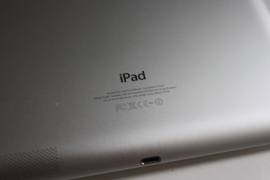 Apple iPad 4^ generazione Wi-Fi + Cellular - 16GB (modello A1460) BLOCCATO