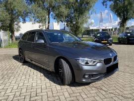 BMW  Touring 320d Gancio di traino LED High