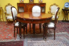 Tavolo da pranzo-riunioni tondo stile inglese allungabile fino a 320 cm.