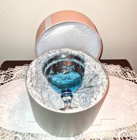 Alzata a coppa vintage Tecnostudio Andria  in vetro decorato a mano con festoni . In custodia regalo