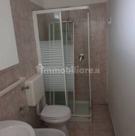 In casa indipendente al P.T. bilocale arredato di mq. 50 