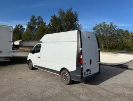 LOTTO 3 - Furgone Renault Trafic targato FF321ZH