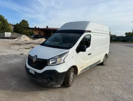 LOTTO 4 - Furgone Renault Trafic targato FF851FC