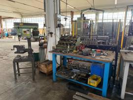 Attrezzature e macchinari