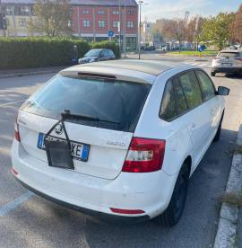 Autovettura Skoda Rapid